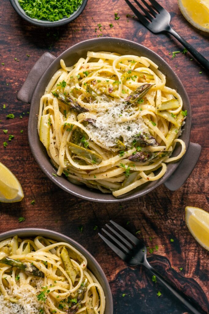 Lemon garlic asparagus pasta image