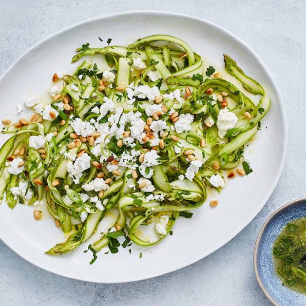 Asparagus and goat cheese salad image
